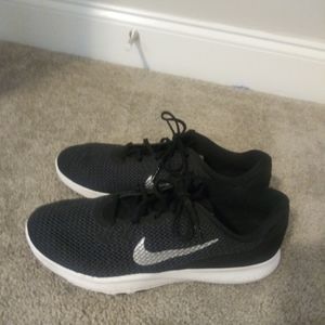 Nike women's flex 7 cross training shoe